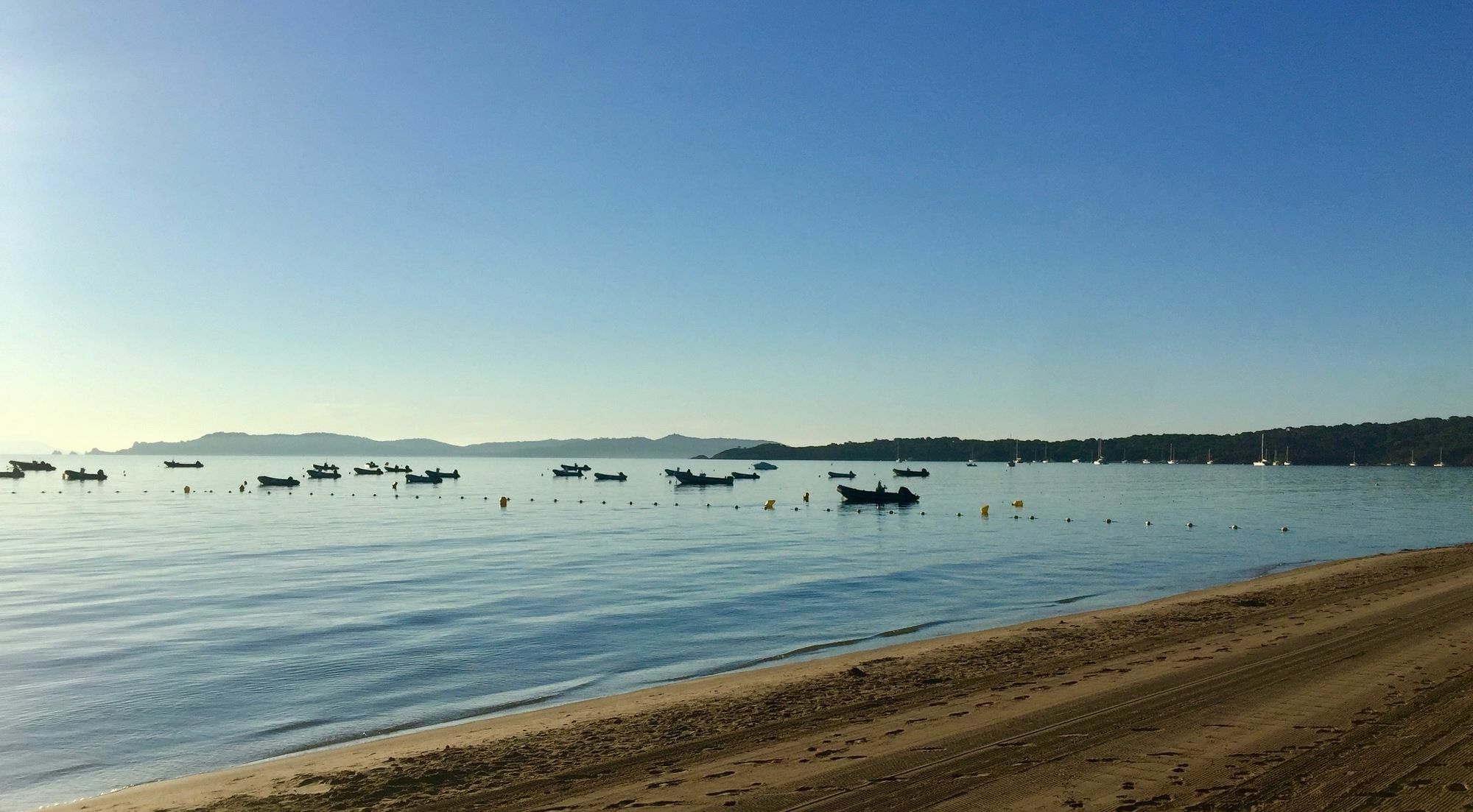 Le Cube Hotel Design A Hyeres Plage Avec Piscine Et Cuisine المظهر الخارجي الصورة